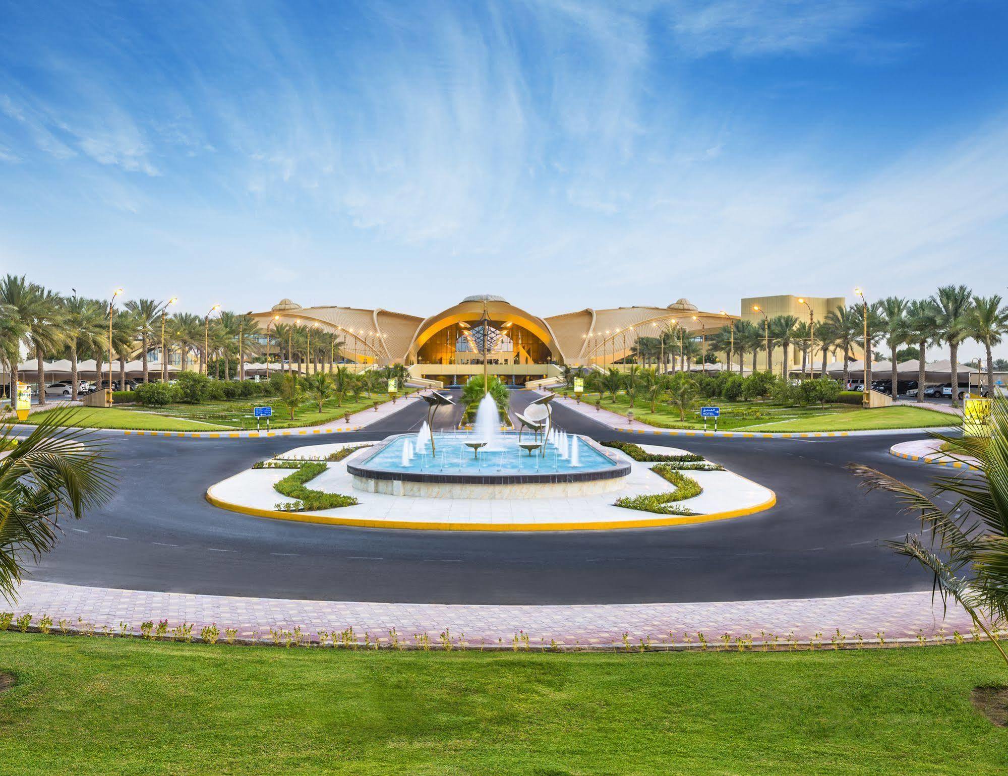 Officers Club & Abu Dhabi