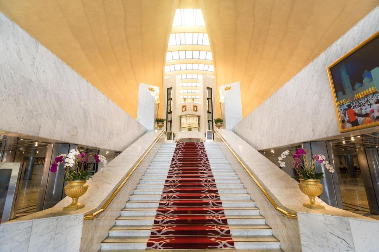 Hotel Officers Club & Abu Dhabi